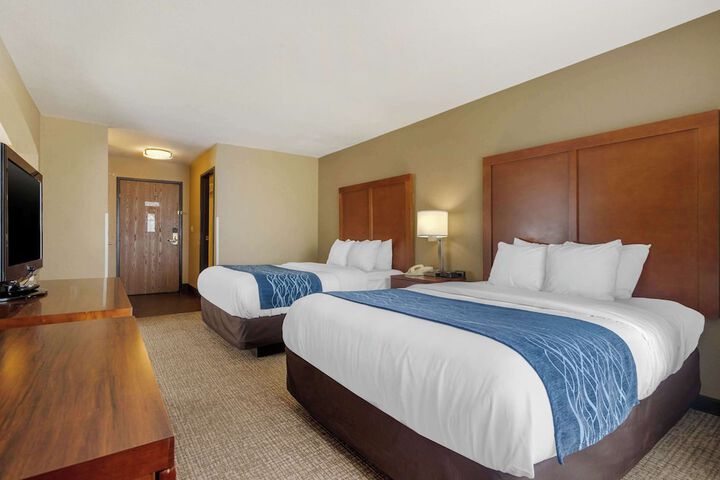 Comfort Inn & Suites Pittsburg KS