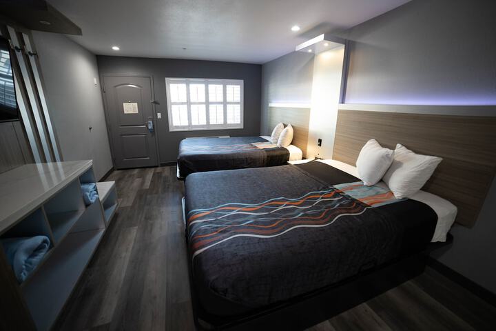 Room 60 of 73
