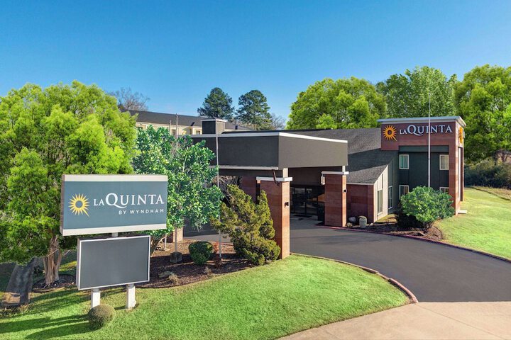 La Quinta Inn by Wyndham El Dorado