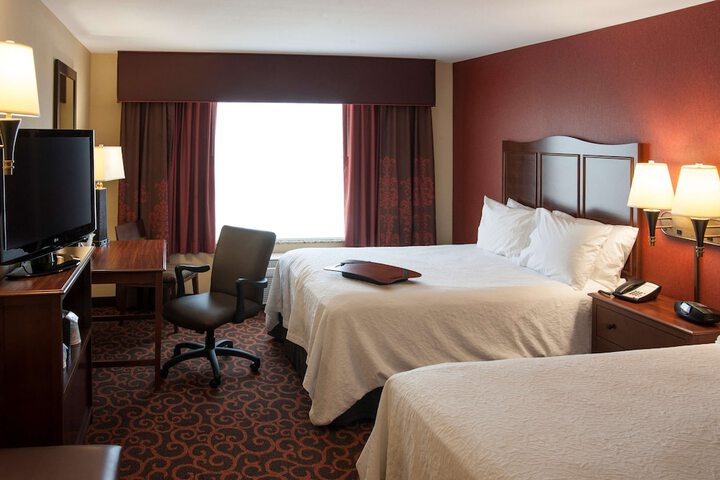 Hampton Inn & Suites Watertown