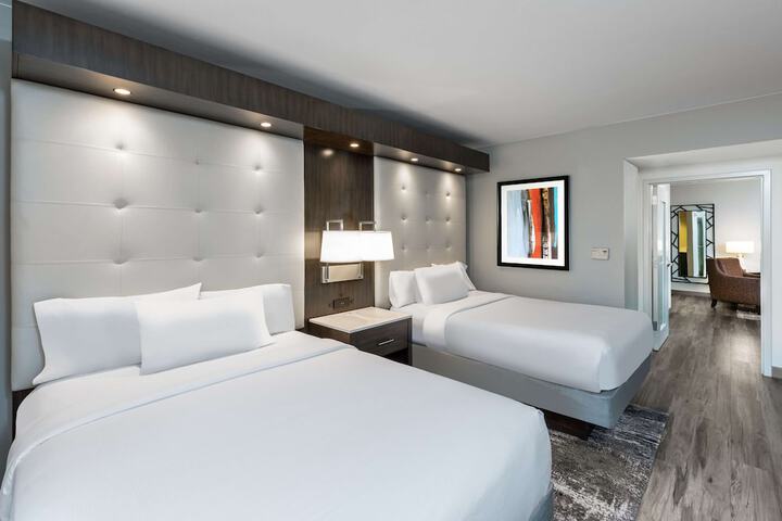 Room 27 of 51