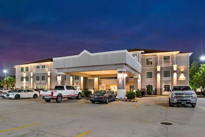 Hotel 1 of 52