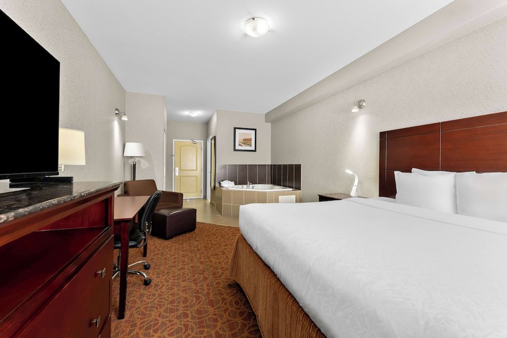 Room 42 of 50