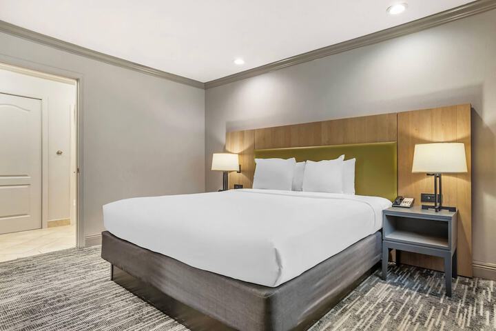 Country Inn & Suites by Radisson Metairie (New Orleans), LA