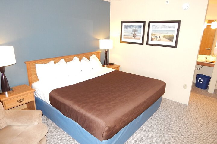Room 7 of 14