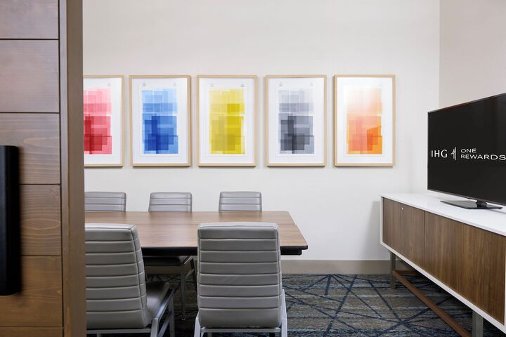 Holiday Inn Express & Suites Cushing by IHG