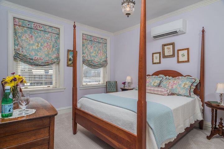 Room 13 of 38