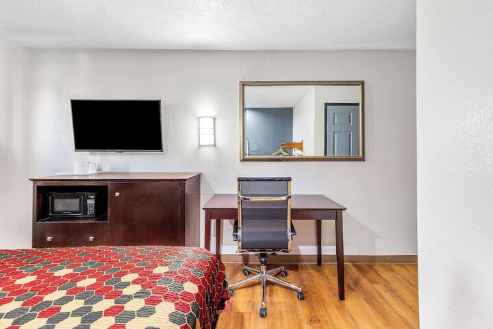 Room 14 of 43