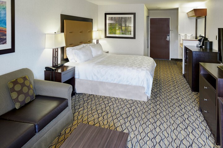 Room 123 of 215