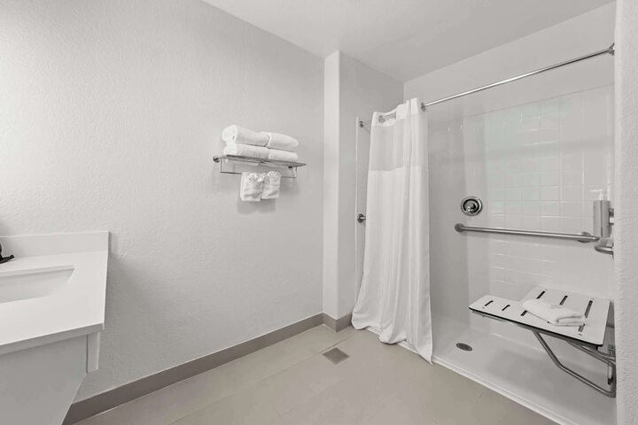Spark by Hilton Selma