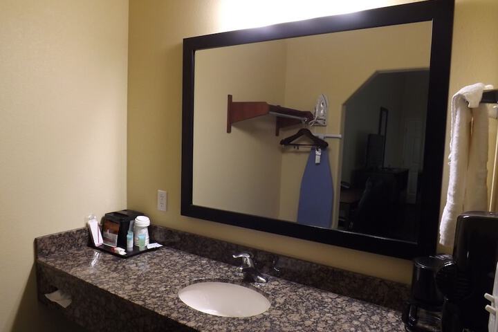 Room 21 of 26