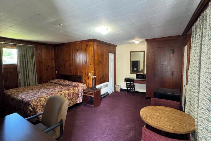 Room 15 of 46