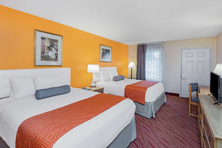 Room 15 of 35