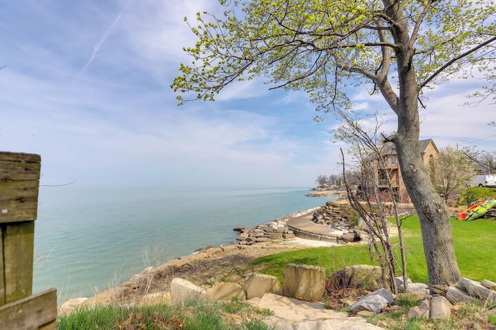 Walk to Lake Erie: Chic Home Private Yard & Deck