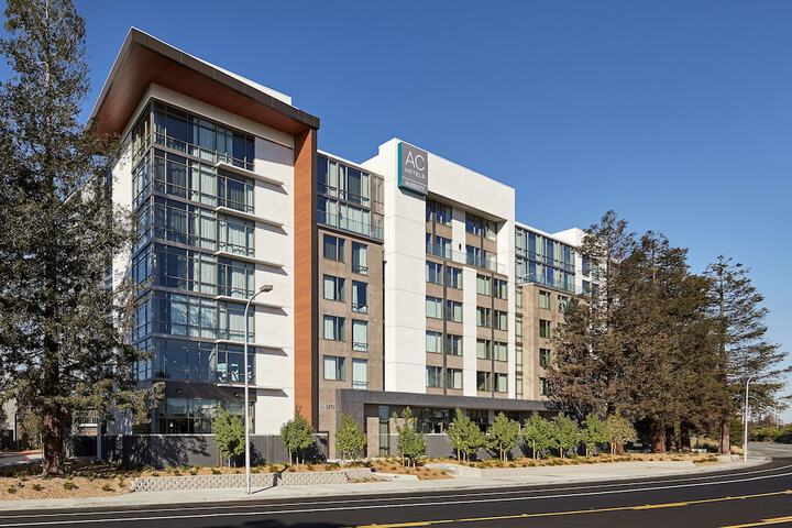 Hotel 7 of 61