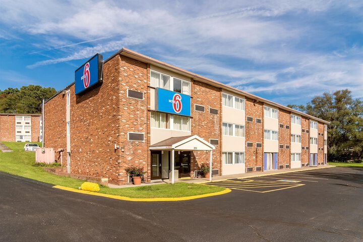 Hotel 2 of 23