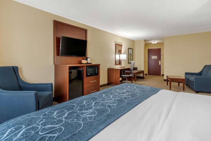 Room 18 of 32