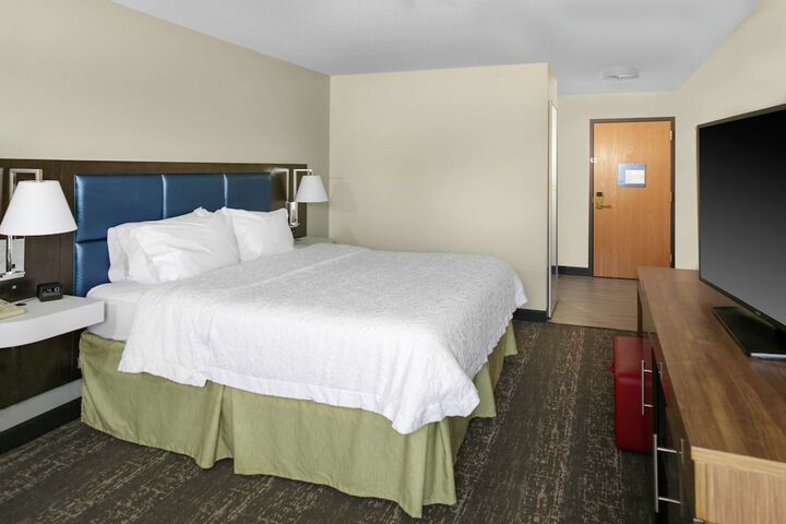 Room 15 of 21
