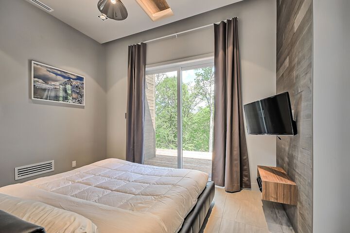 Room 194 of 325
