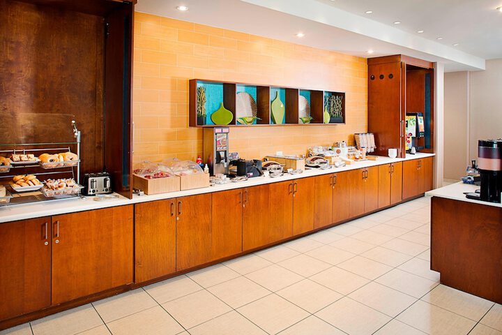 Breakfast/Coffee Service 23 of 30