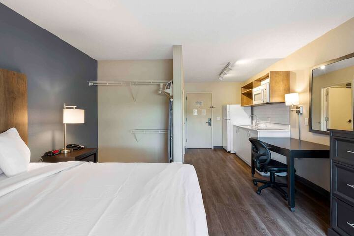Room 10 of 47
