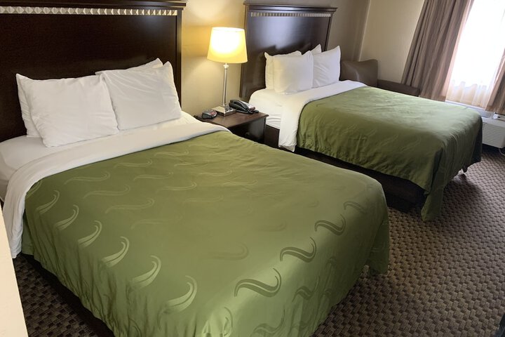 Room 9 of 33