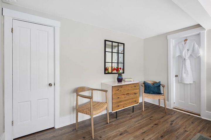 Room 100 of 143