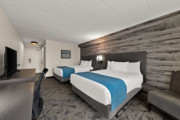 Room 52 of 75