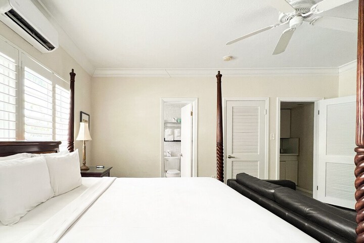 Room 28 of 37