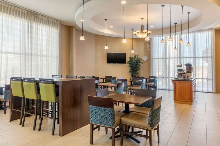 Comfort Suites Barstow near I-15
