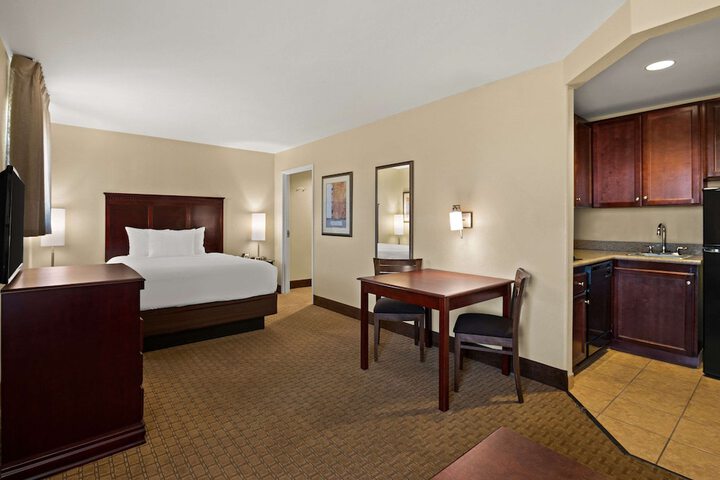 Room 22 of 35