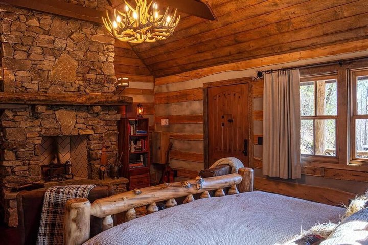 Elk & Embers Mountain Hideaway