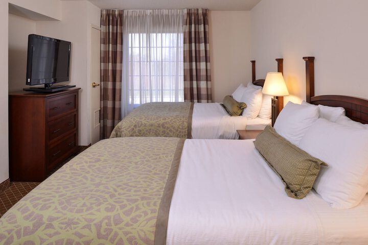 Staybridge Suites Indianapolis-Airport by IHG