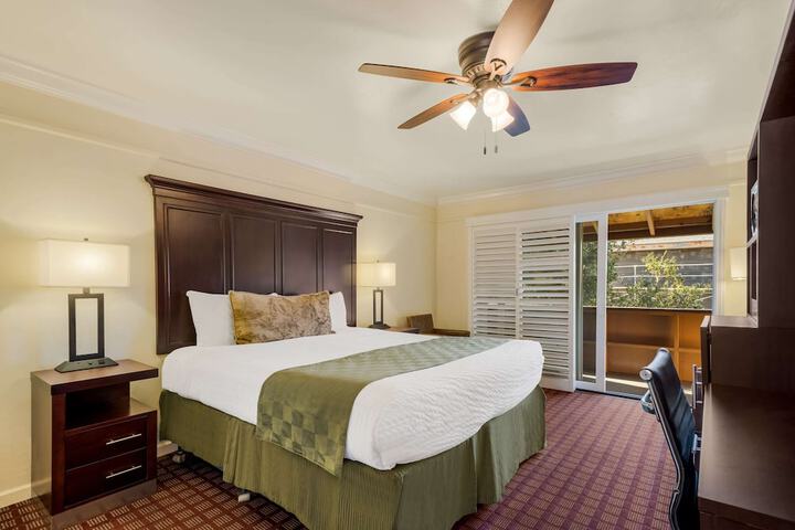 Room 20 of 36