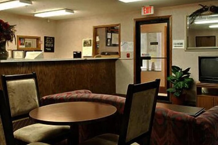 Americas Best Value Inn Beardstown
