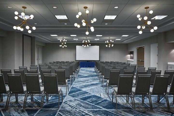 Delta Hotels by Marriott Norfolk Airport