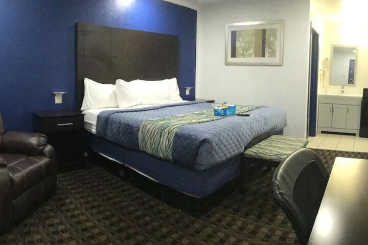 Room 21 of 47