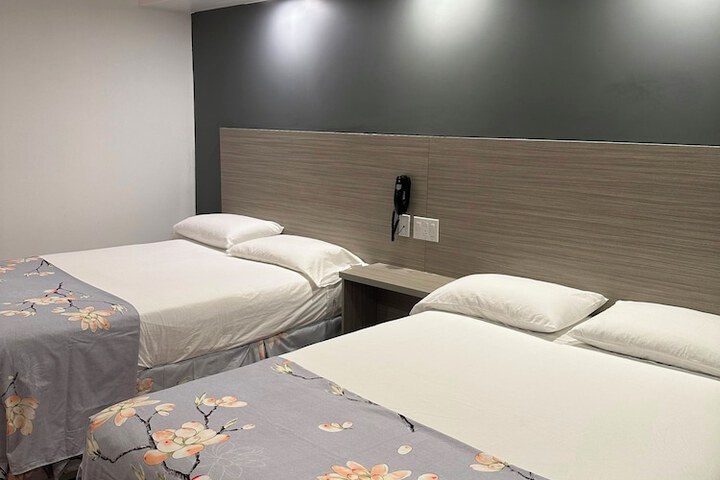 Room 5 of 37