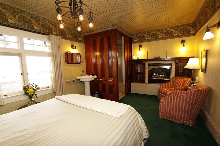 Room 40 of 57