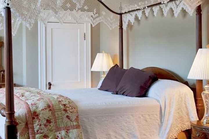 Room 20 of 65