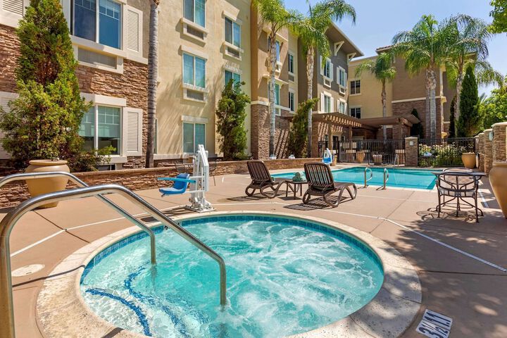 Pool 5 of 49