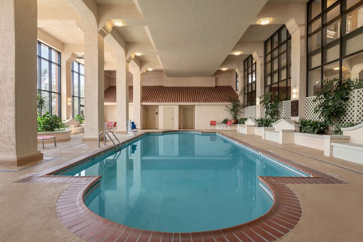 Embassy Suites Hotel Baton Rouge