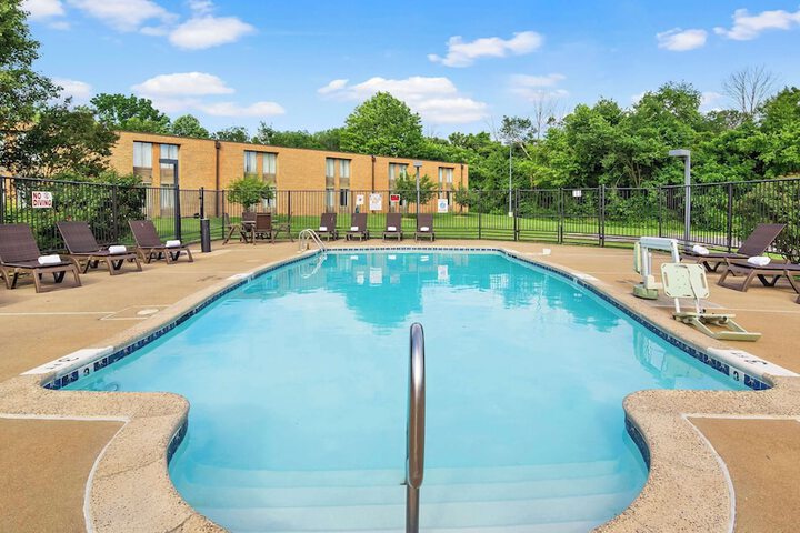 Pool 3 of 25