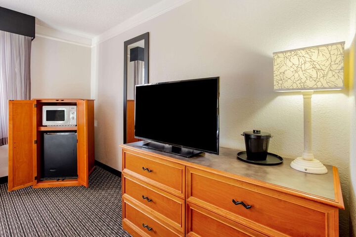 Room 41 of 52