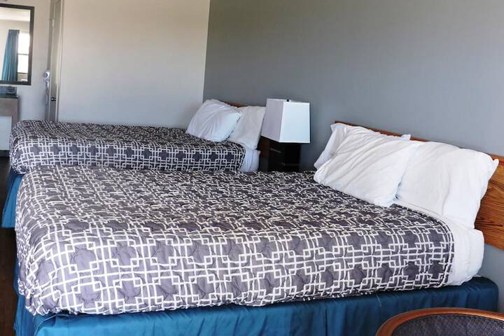 Riata Inn