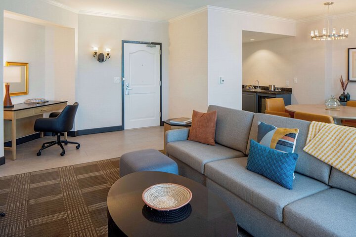Room 60 of 107
