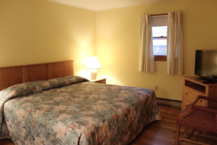 Room 28 of 94