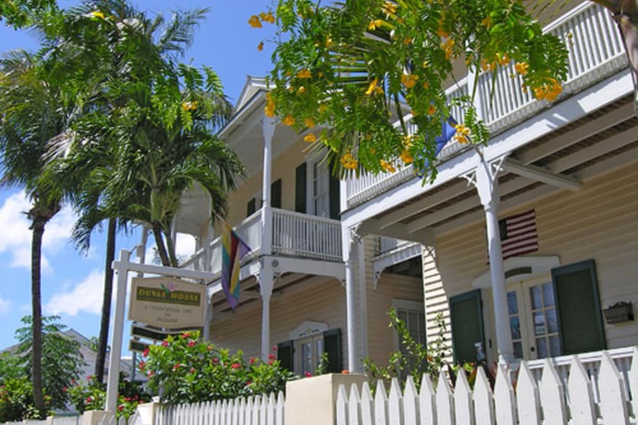 Hotel 3 of 112