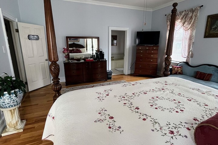 Room 22 of 73