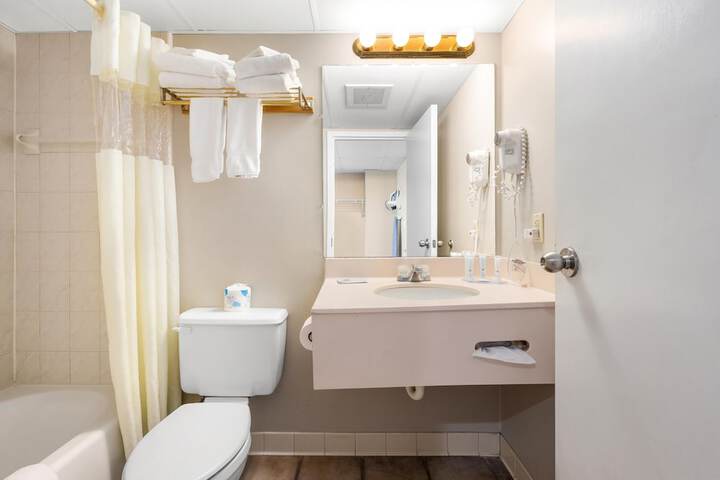 Room 40 of 56